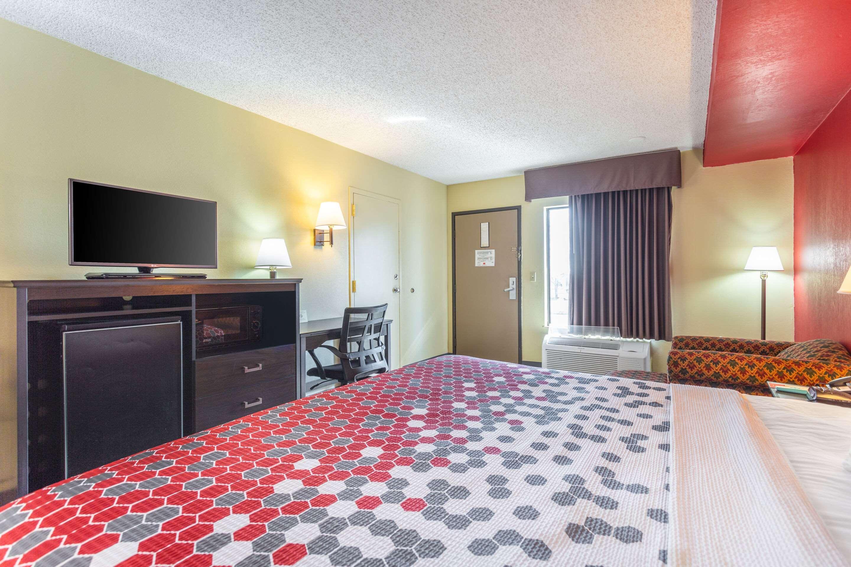 Econo Lodge & Suites Clarksville Dış mekan fotoğraf