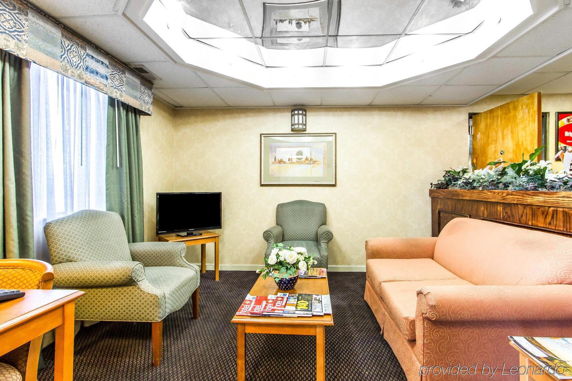 Econo Lodge & Suites Clarksville Dış mekan fotoğraf