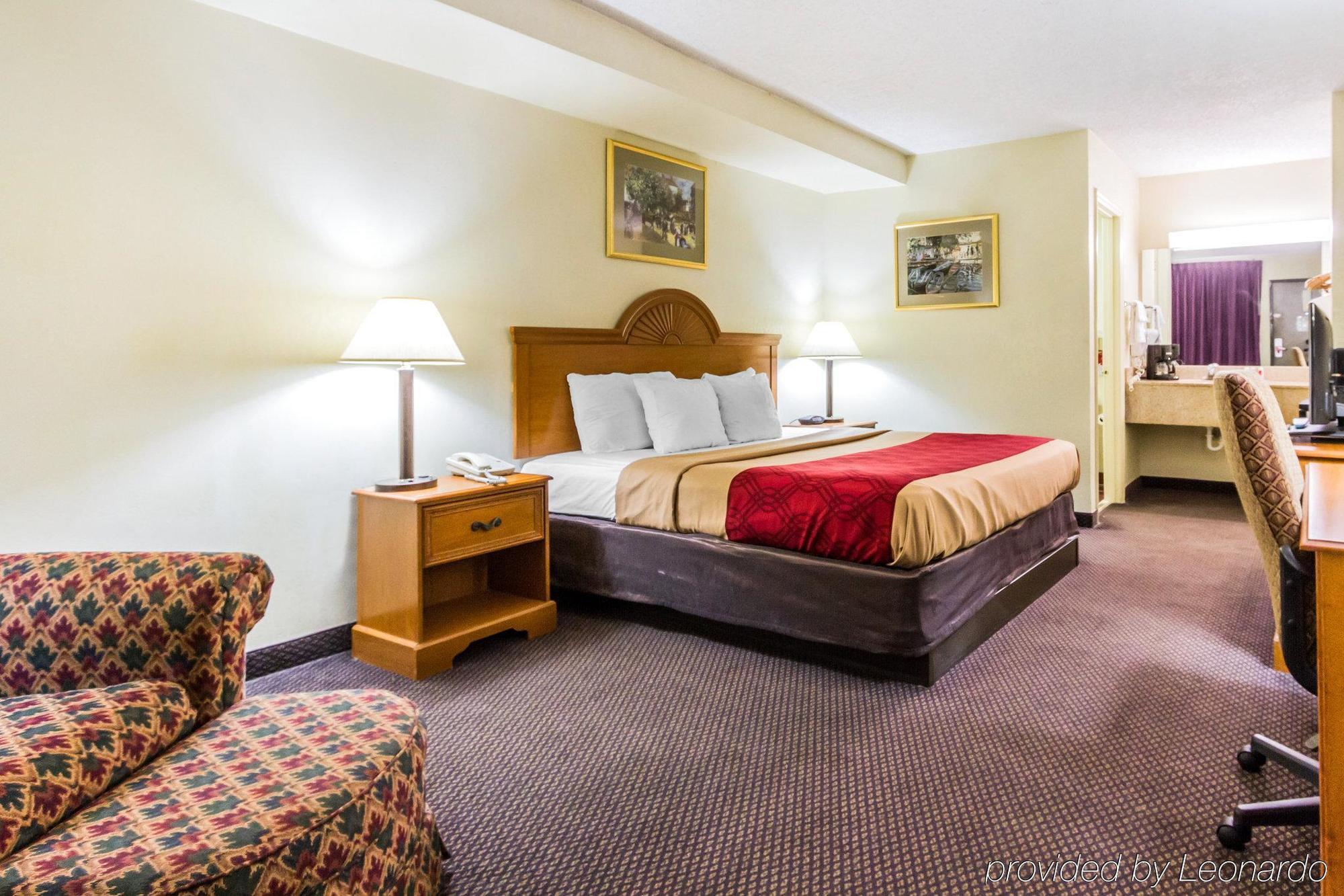 Econo Lodge & Suites Clarksville Dış mekan fotoğraf