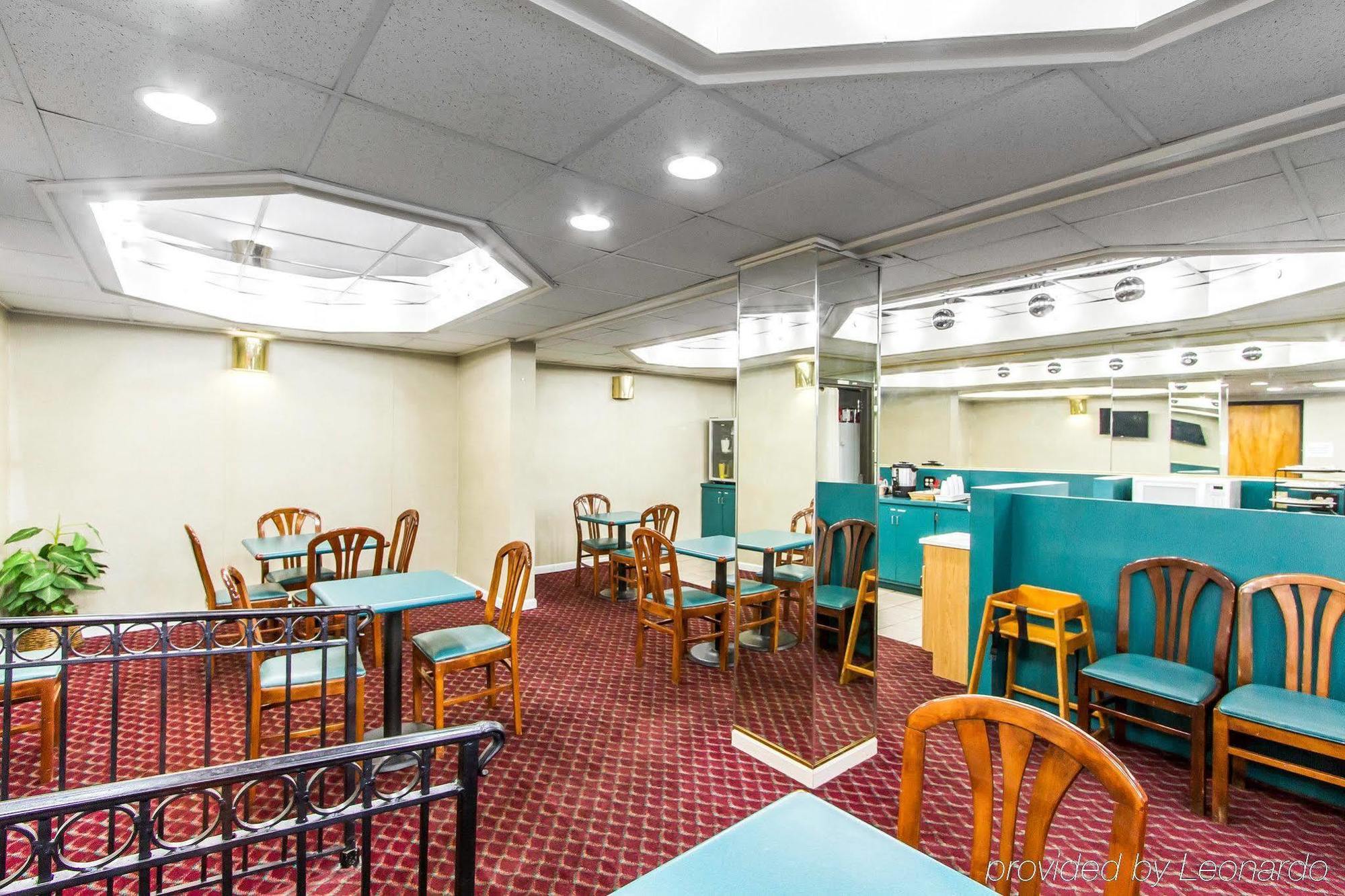 Econo Lodge & Suites Clarksville Dış mekan fotoğraf